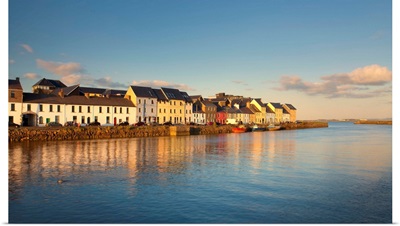 Ireland, Galway, Galway, Colored houses beside the Corrib river
