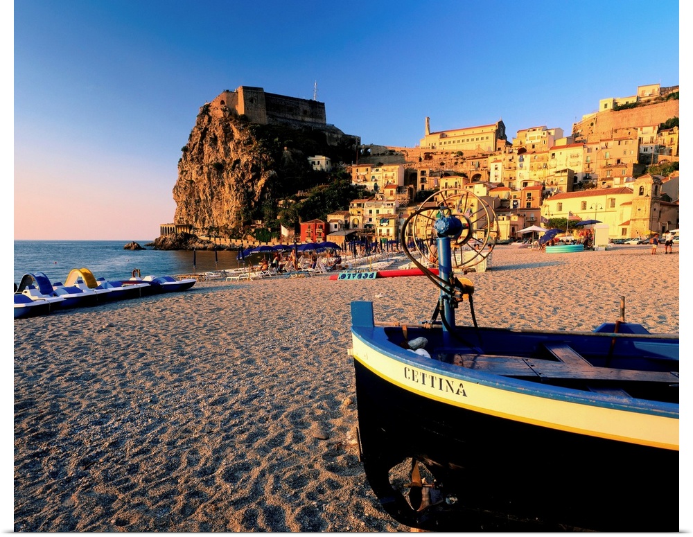 Italy, Calabria, Scilla, view on town and beach