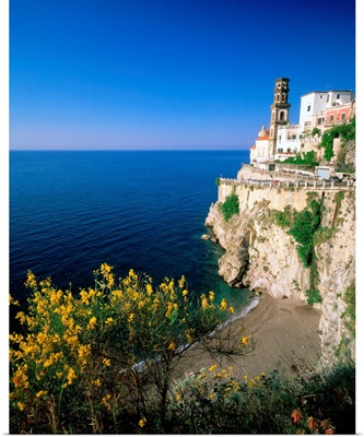 Italy, Campania, Amalfi coast, Atrani, view to town and coast