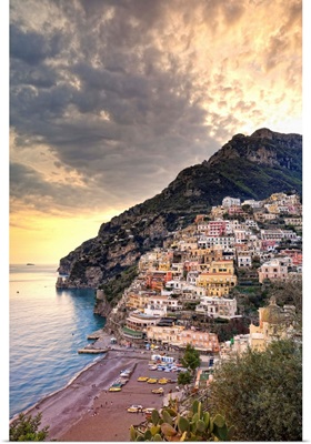 Italy, Campania, Amalfi Coast,  Peninsula of Sorrento, Positano, beach at sunset