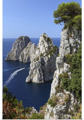 Italy, Campania, Capri, The Faraglioni (stack rocks)