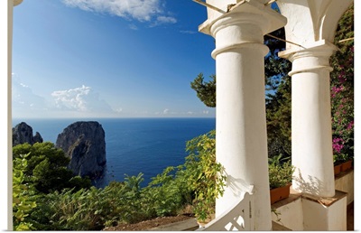 Italy, Campania, Capri, View from Punta Tragara towards Faraglioni