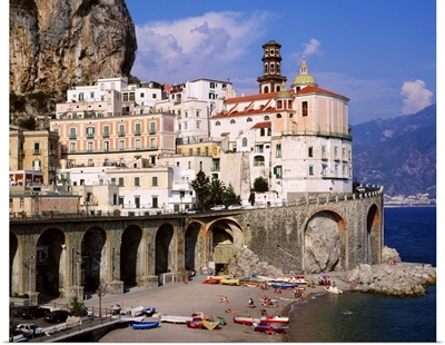 Italy, Campania, Tyrrhenian coast, Peninsula of Sorrento, Atrani, View of the village