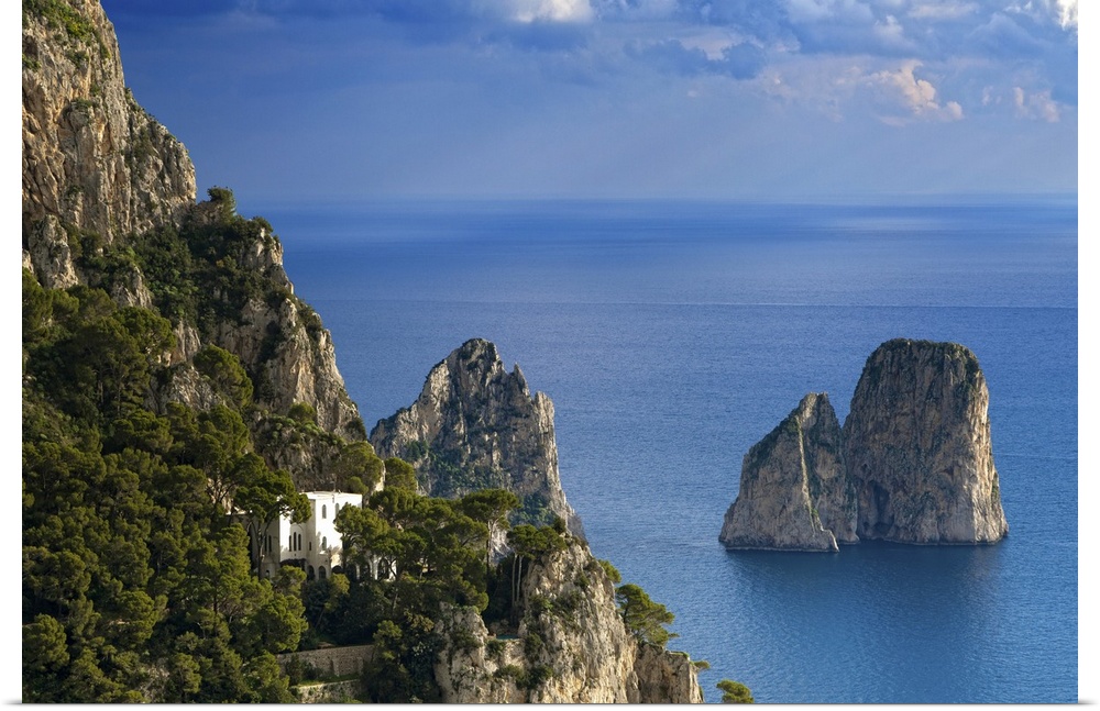 Italy, Campania, Mediterranean sea, Tyrrhenian sea, Napoli district, Capri, Faraglioni, famous rock stacks.