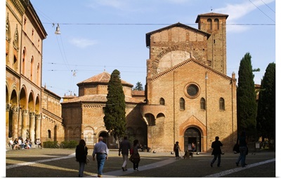 Italy, Emilia-Romagna, Bologna, Piazza Santo Stefano, Basilica di Santo Stefano
