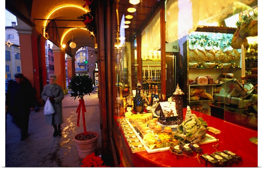 Italy, Emilia-Romagna, Delicatessen shop Fini