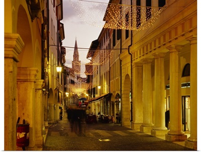 Italy, Friuli, Podenone, Corso Vittorio Emanuele, Christmas decoration