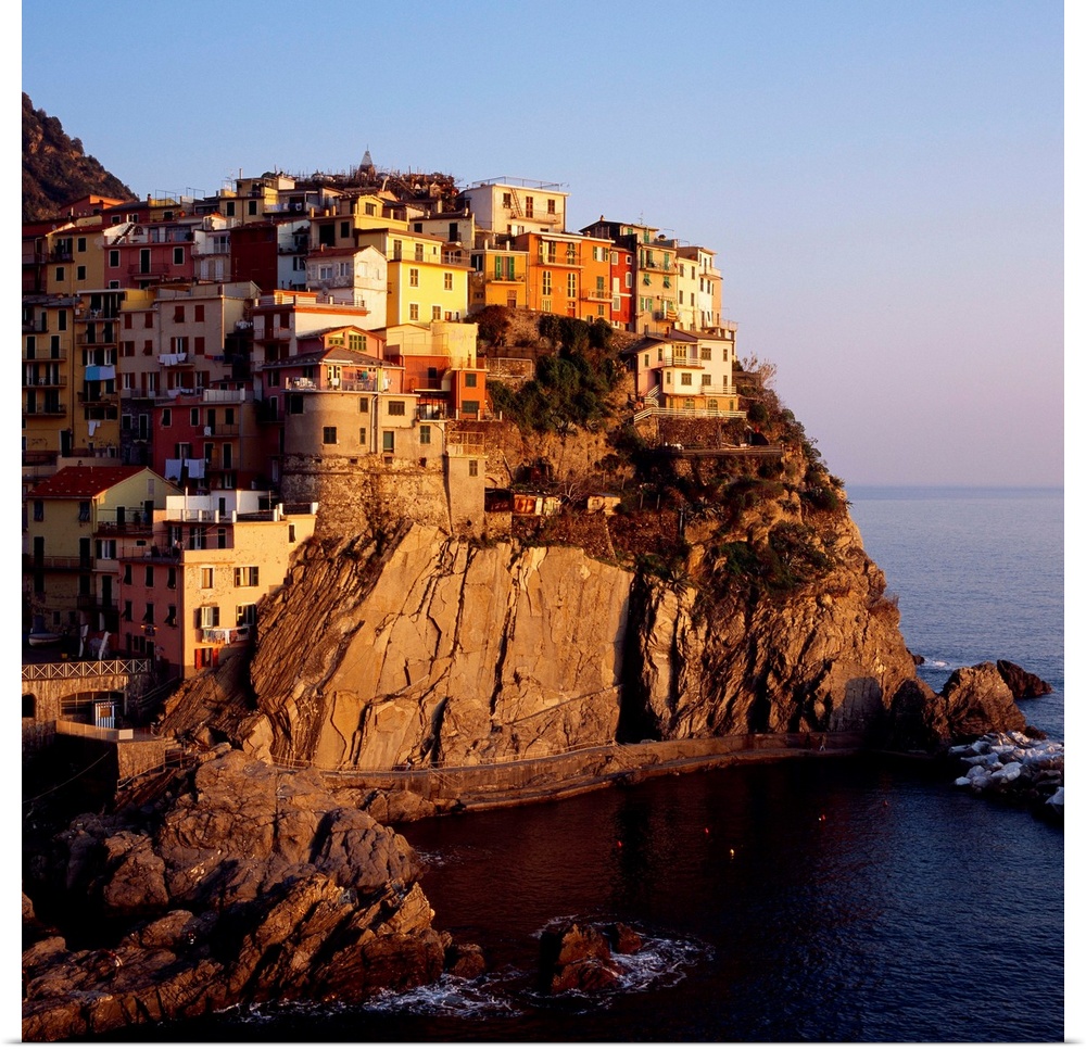 Italy, Liguria, Cinque Terre, Manarola, view towards the village