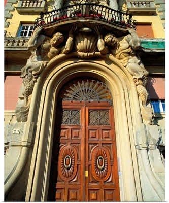 Italy, Liguria, Genoa, Main door of a palace
