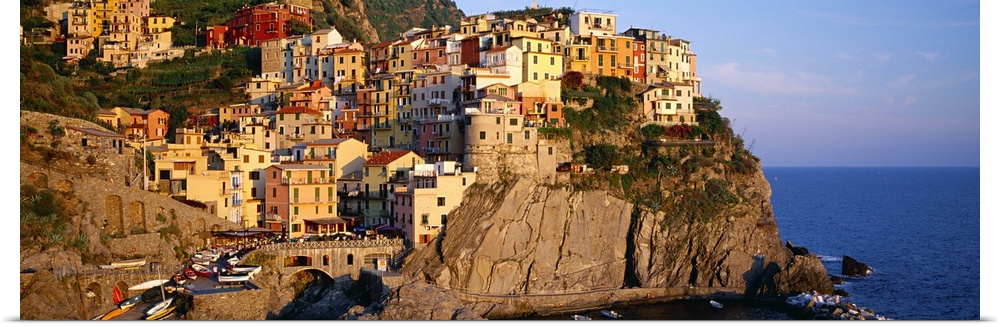 Italy, Liguria, Manarola, view towards the village
