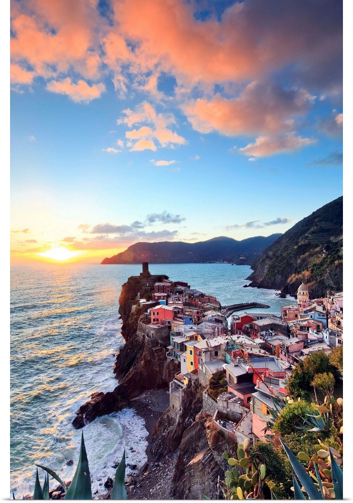 Italy, Liguria, La Spezia district, Mediterranean sea, Ligurian sea, Ligurian Riviera, Parco Nazionale delle Cinque Terre,...