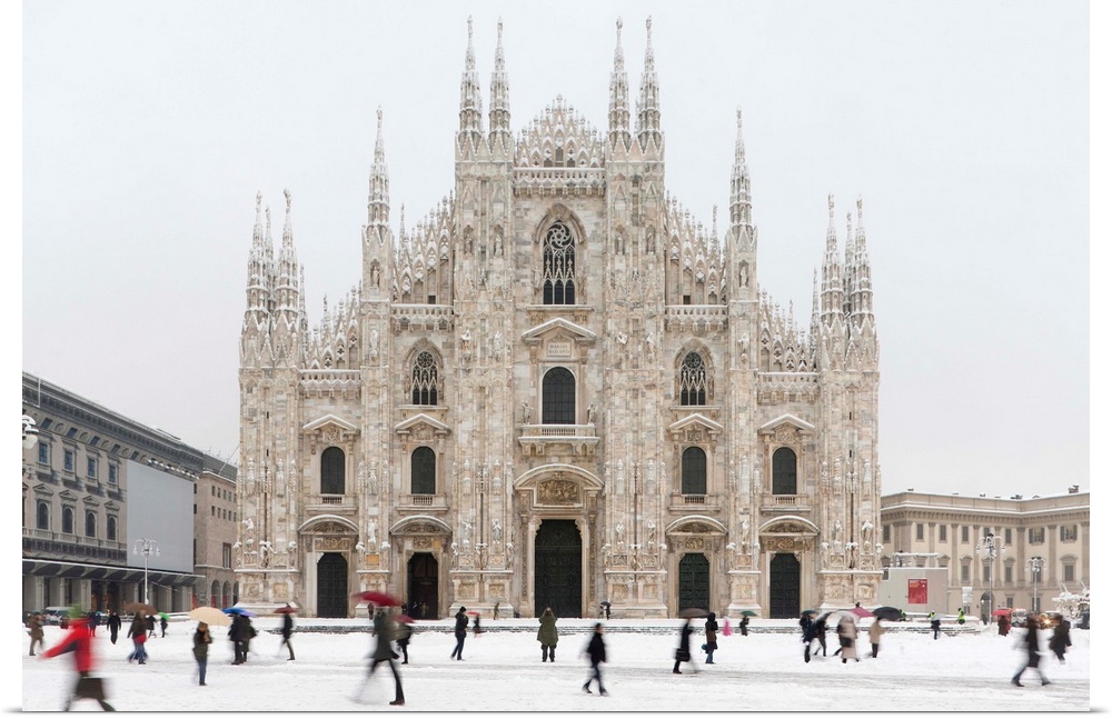 Italy, Lombardy, Milan, Piazza Duomo, Milan Cathedral
