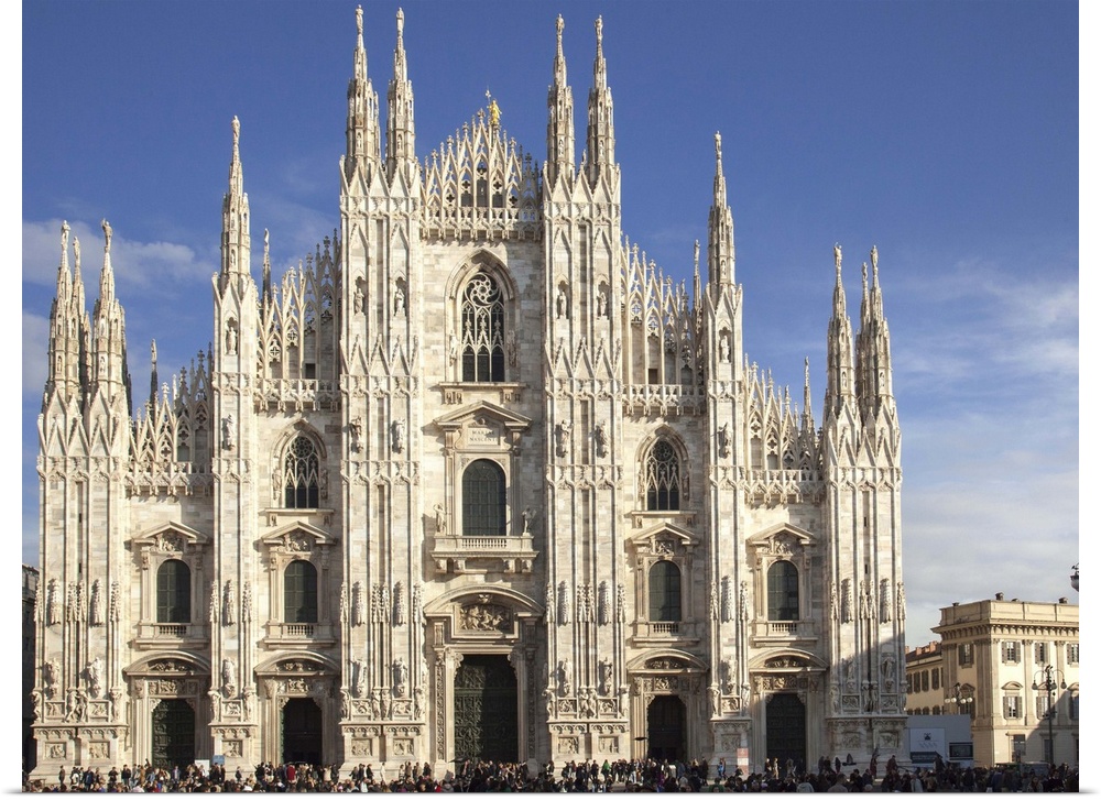 Italy, Lombardy, Milano district, Milan, Piazza Duomo, Milan Cathedral.