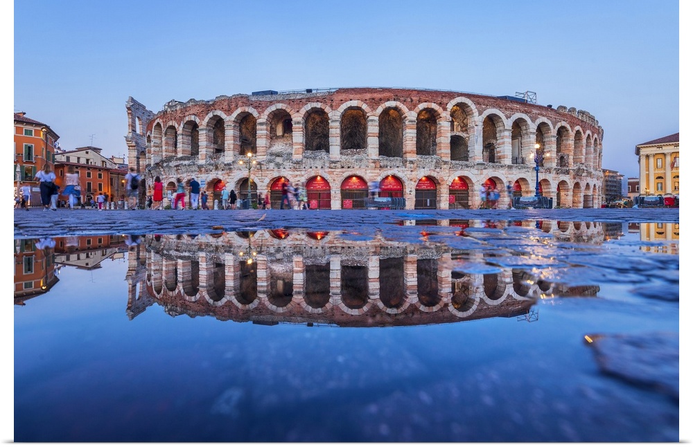 Italy, Veneto, Verona district, Verona, Piazza Bra, Roman Arena, Arena di Verona, one of the best preserved roman amphithe...