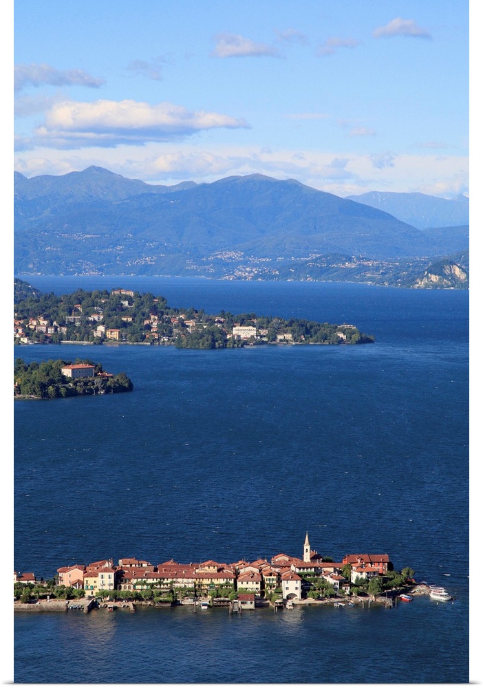 Italy, Piedmont, Regione dei laghi piemontesi, Lake Maggiore, Stresa village