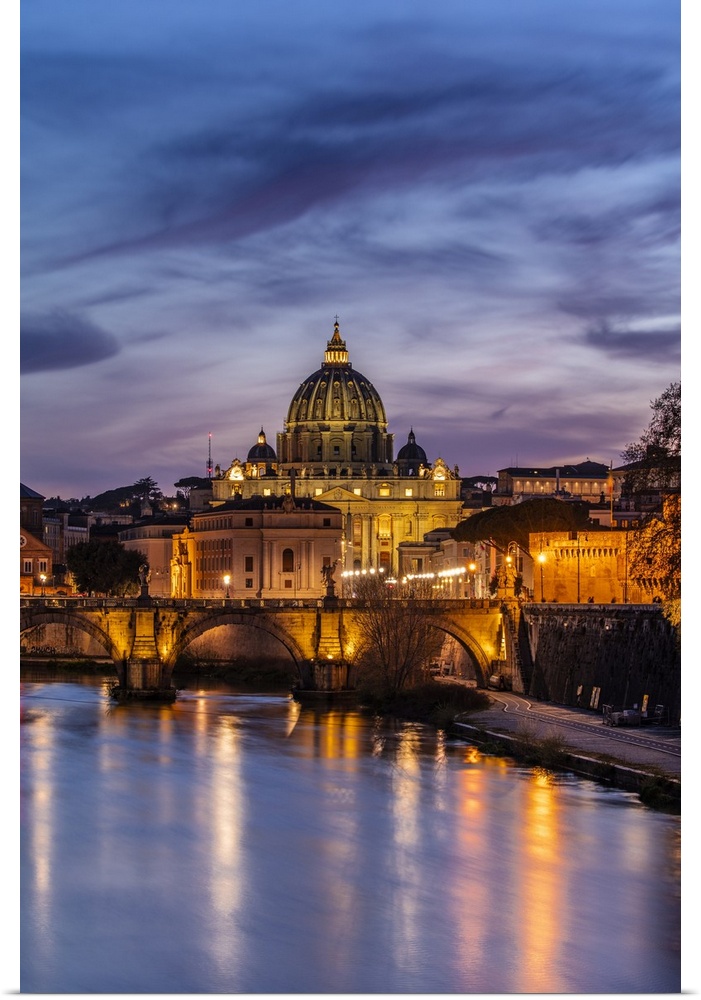 Italy, Rome, St Peter's Basilica, Tiber, Basilica and Ponte Sant'Angelo on the Tiber river.