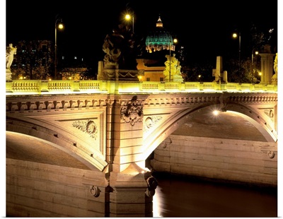Italy, Rome, St. Peter's Basilica, Vittorio Emanuele II bridge
