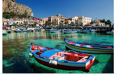 Italy, Sicily, Mondello, harbor