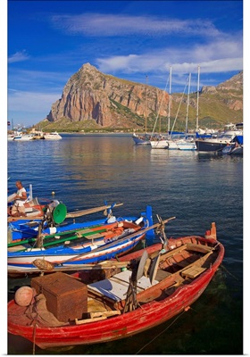 Italy, Sicily, Riserva Naturale dello Zingaro, San Vito Lo Capo, Harbour