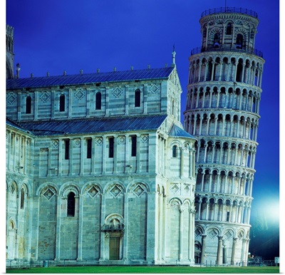 Italy, Tuscany, Pisa, The cathedral and leaning tower at twilight