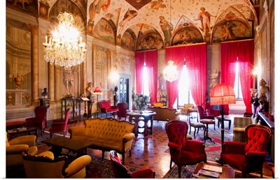 Italy, Tuscany, San Giuliano Terme, Villa di Corliano, main sitting room