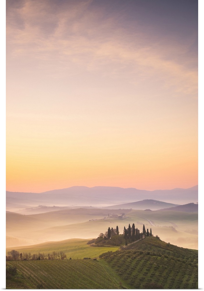 Italy, Tuscany, Siena district, Orcia Valley, San Quirico d'Orcia, Podere Belvedere
