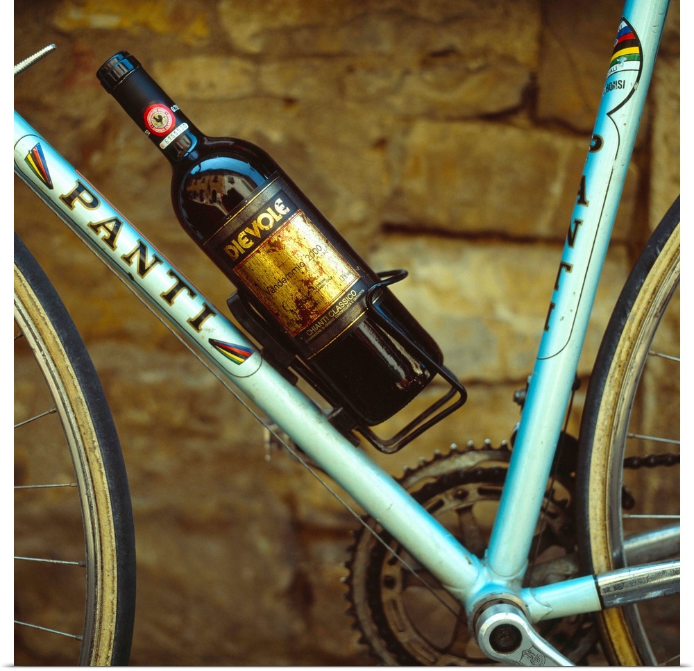 Italy, Tuscany, Sports bicycle with Chianti bottle in bottle holder