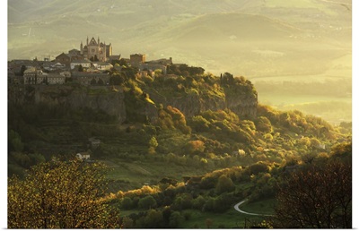 Italy, Umbria, Terni district, Orvieto, Cathedral and the surrounding area at sunrise