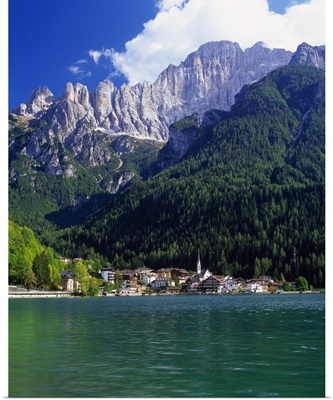 Italy, Veneto, Alto Agordino, Dolomites, Belluno, Alleghe lake, mount Civetta