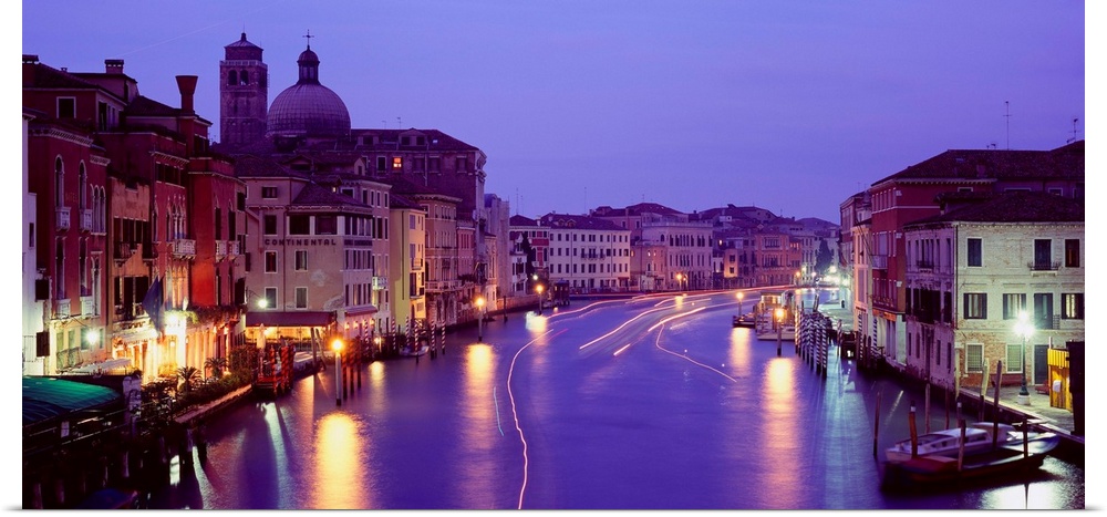 Italy, Veneto, Venice, View towards Canal Grande from Ponte degli Scalzi