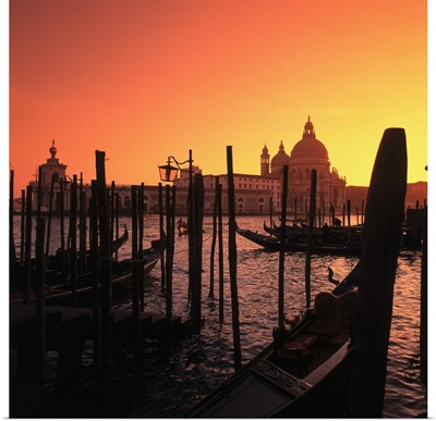 Italy, Venice, Canal Grande at sunset and the Church of Santa Maria della Salute