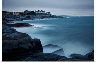 Maine, Cape Neddick, Atlantic ocean, York Beach, the rocky coast at dusk