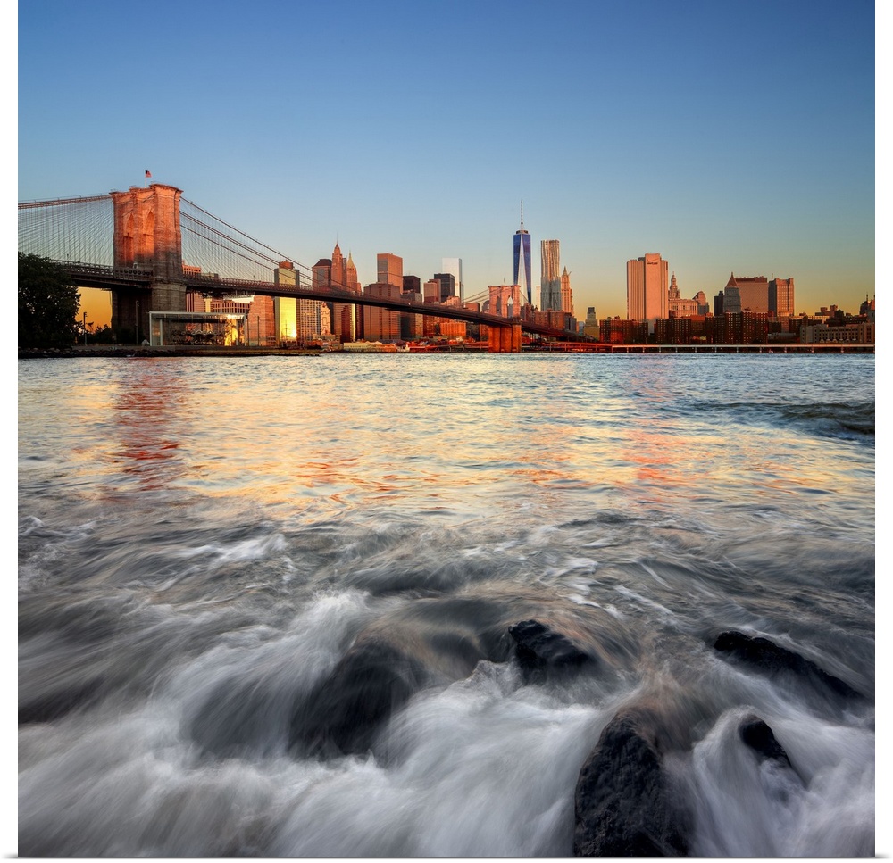 USA, New York City, Manhattan, East River, Lower Manhattan, Brooklyn Bridge