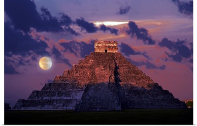 Mexico, Yucatan, Chichen Itza, Mayan Archaeological Site