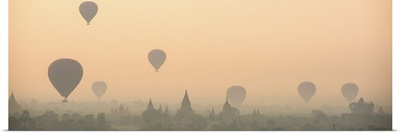 Myanmar, Mandalay, Bagan, Hot air balloons over the ruins of Bagan in the early morning
