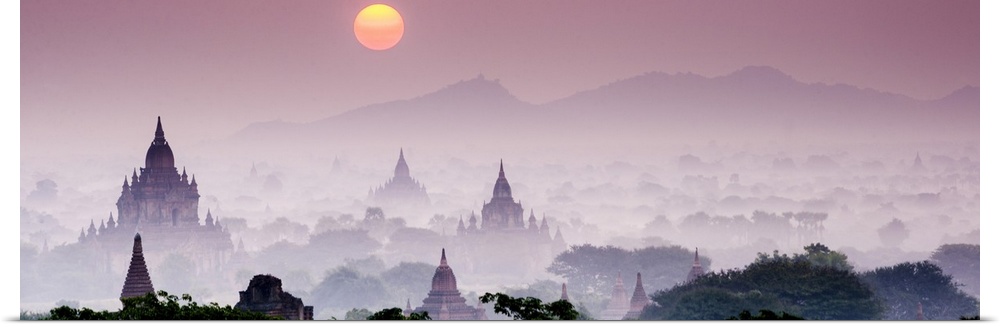 Myanmar, Mandalay, Bagan, Sunrise over the ruins of Bagan.