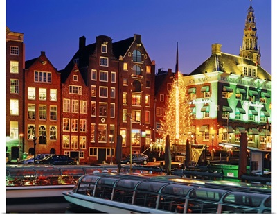 Netherlands, Amsterdam, Benelux, Houses along Damrak canal