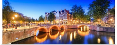 Netherlands, Benelux, Amsterdam, Keizersgracht and Leidesegracht bridge and canals