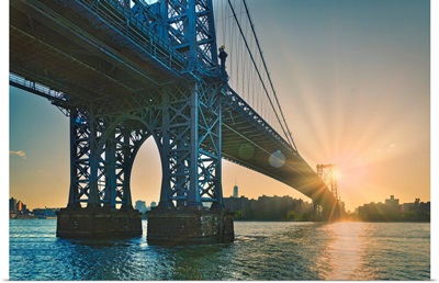 New York City, Brooklyn, Williamsburg, Williamsburg Bridge Seen From Domino Park