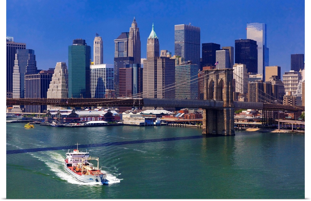 USA, New York City, East River, Manhattan, Brooklyn Bridge, View from Manhattan bridge.
