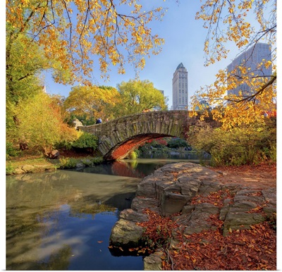 New York City, Manhattan, Central Park, Gapstow Bridge and the Pond