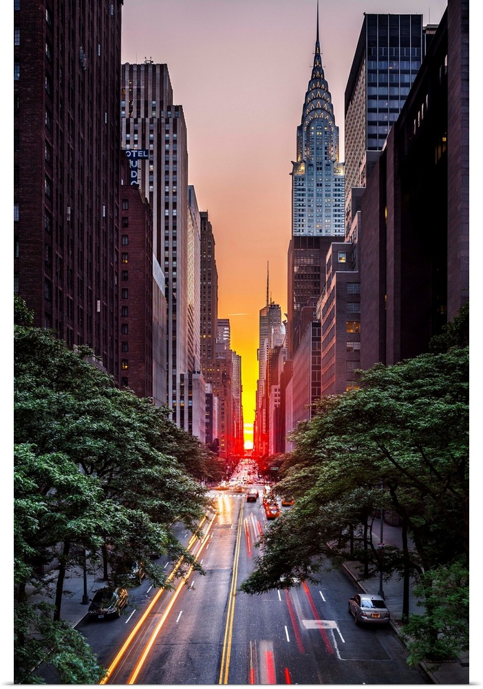 New York, New York City, Manhattan, Chrysler Building, Manhattanhenge, 42a street.