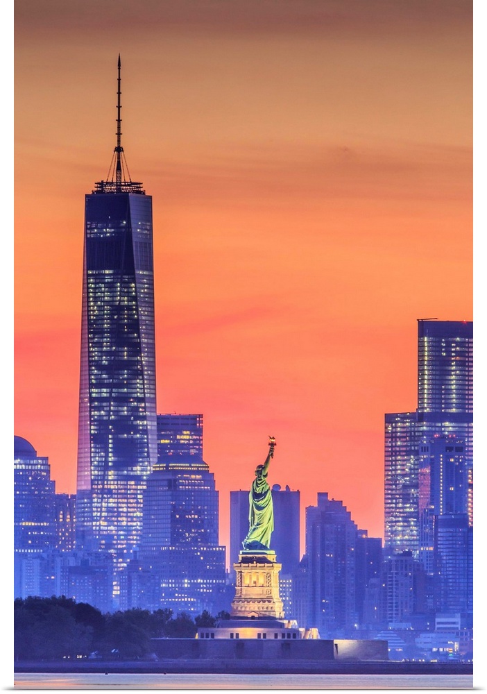 USA, New York City, Manhattan, Lower Manhattan, Liberty Island, Statue of Liberty, Lower Manhattan with Freedom Tower and ...