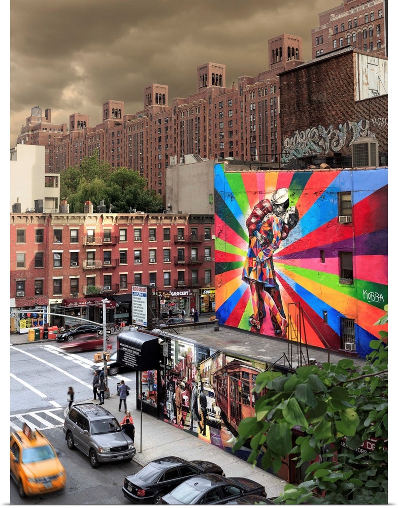 USA, New York City, Manhattan, Lower Manhattan, Murals, graffiti, love scene, from the High line.