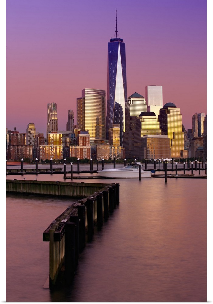USA, New York City, Manhattan, Lower Manhattan, One World Trade Center, Freedom Tower, Manhattan skyline.