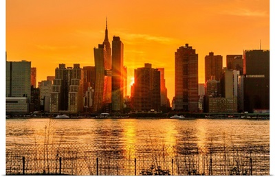 New York City, Midtown Manhattan Viewed From Gantry Plaza.