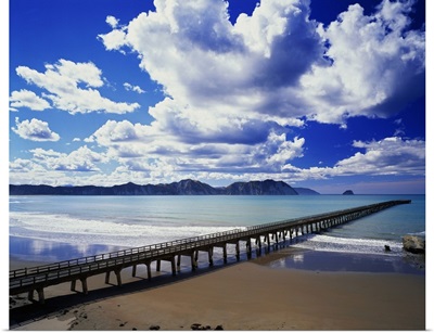 New Zealand, North Island, East CoaSt. pier at Tologa Bay
