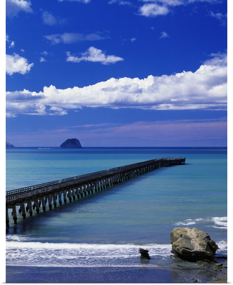 New Zealand, North Island, East CoaSt. Tologa Bay, the longest pier in New Zealand,
