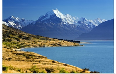 New Zealand, South Island, Canterbury, Mt, Cook and Lake Pukaki