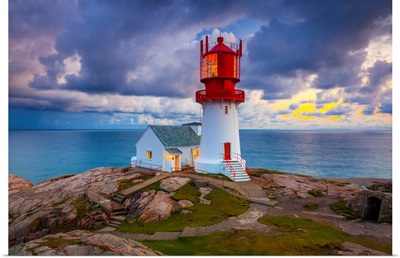 Norway, Vest-Agder, Lindesnes, Lindesnes Fyr Lighthouse At Sunset